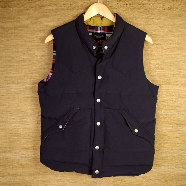 「UNITED ARROWS」ダウンベスト（紺）