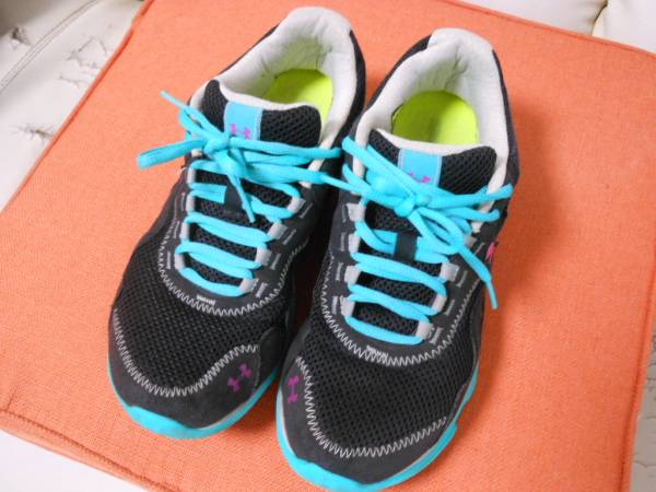 アンダーアーマー ランニングシューズ 緑 アンダーアーマー UAインフィニット ランニングシューズ メンズ 25SS グレー グリーン 3027523 UA スニーカー 25 0cm 30 0cm 25 0cm 0996 GRAY GREEN 011