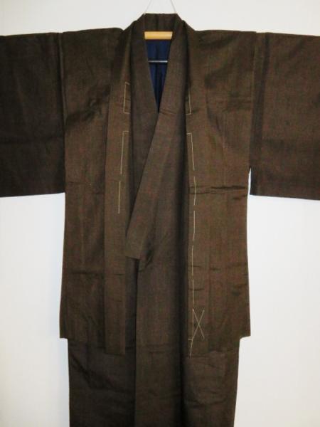 壱0962 本絹西陣織平織お召 男着物と袖無羽織 裄67丈142К茶と格子