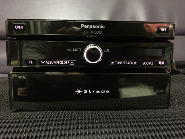 パナソニックCN-HX1000D Panasonic CQ-HX1000D ヘッドユニット