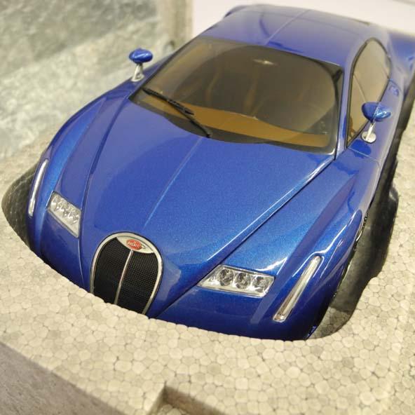 EB Chiron 18.3 Bugatti 1⁄18 Car 1⁄43 Blue Autoart ブガッティ