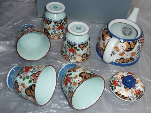 有田焼 清秀 亀甲古伊万里 ポット型茶器揃 急須＆湯呑５客 豪華な花柄 新品未使用保管 (146