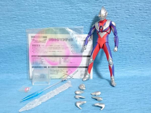 ULTRA-ACT(ウルトラアクト) ウルトラマンティガ マルチタイプ(2011年版