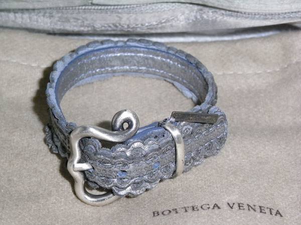 ￥15000ボッテガヴェネタ♪革レースブレスレット一重シルバー