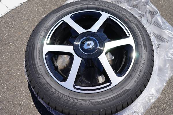 ルノー トゥインゴ 純正15インチホイール＆タイヤの入札履歴 - 入札