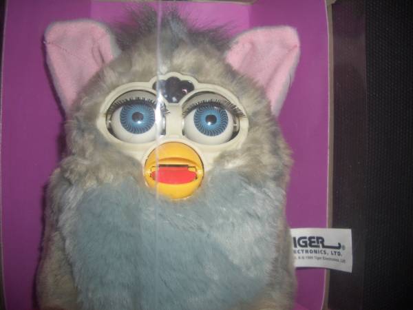未開封】 Furby/ファービー イタリア語バージョン ワイルドウルフ