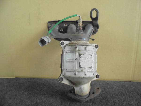 アルト HA23V 触媒　■Ｏ２センサー付■　宮城県～発送 （JE436）　棚番：G　梱包サイズ：B