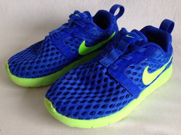 Nike ナイキ 夏に快適な大きめメッシュ ローシワン フライトウェイト Psv 軽量 スニーカー ブルー 青 キッズ 17cm 17cm 売買されたオークション情報 Yahooの商品情報をアーカイブ公開 オークファン Aucfan Com