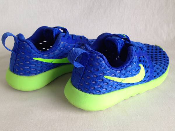 Nike ナイキ 夏に快適な大きめメッシュ ローシワン フライトウェイト Psv 軽量 スニーカー ブルー 青 キッズ 17cm 17cm 売買されたオークション情報 Yahooの商品情報をアーカイブ公開 オークファン Aucfan Com