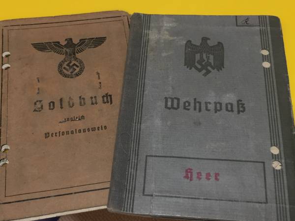 【ナチスドイツ】第三帝国 Wehrpass Soldbuch 軍隊手帳と兵隊手帳 セット
