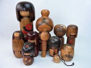 ◇吉田多加志作『花かすみ』、関口としお作 こけし 2体まとめて 近代