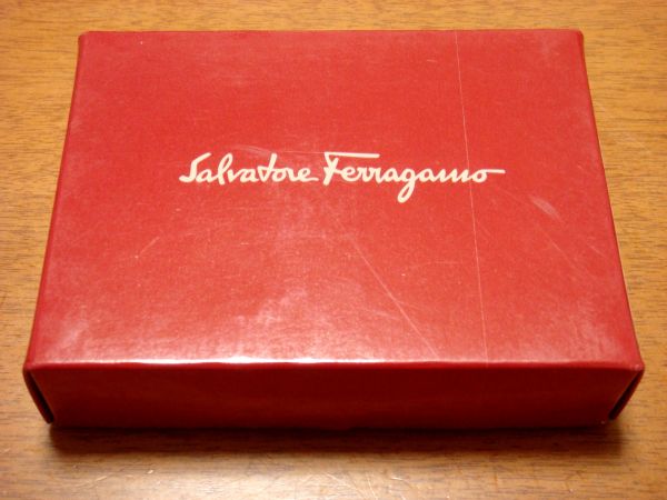 ■フェラガモ　６連　三つ折り　キーケース　新品■