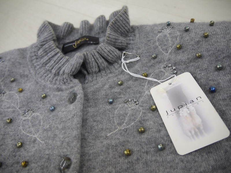 新品 Jupian 東洋紡 カシミヤ100％ニット カーディガン 薄グレー ビーズ 9