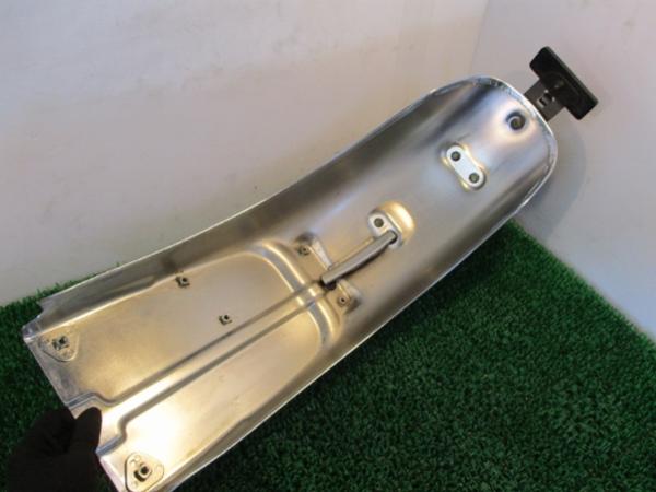 ホンダ CB400FOUR NC36 リアフェンダー テールランプ付き サビ少ない