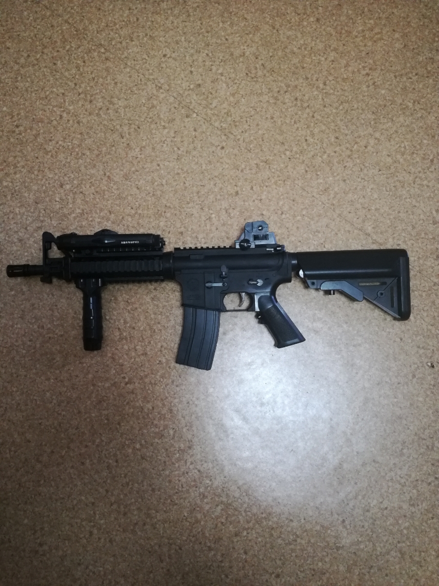TOKYO MARUI 電動ガン　M4CQB