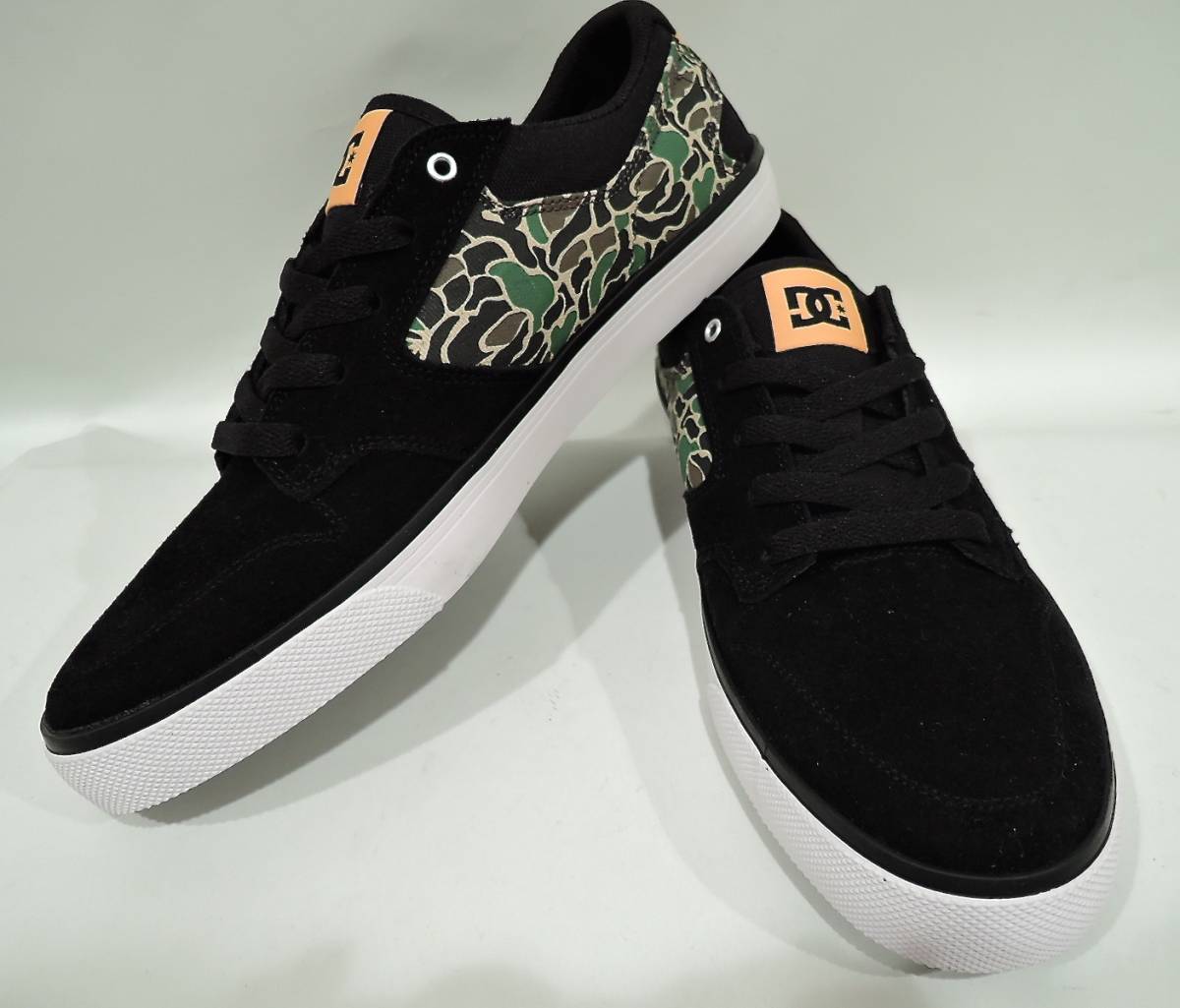 新品 DC SHOES DC シューズ スニーカー ローカット 黒 スエード 迷彩 