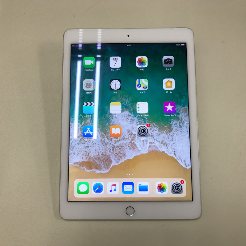 ☆ジャンク/可動品 softbank iPad Air2 Wi-Fi+Cellular 64GB シルバー 利用制限〇 MGHY2J/A