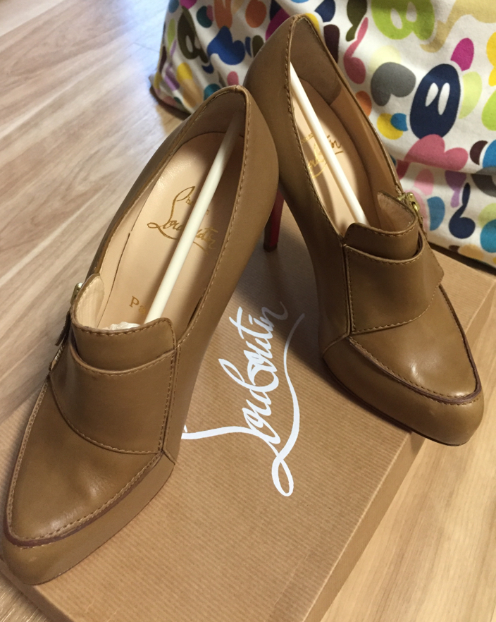 クリスチャン・ルブタン パンプス 37