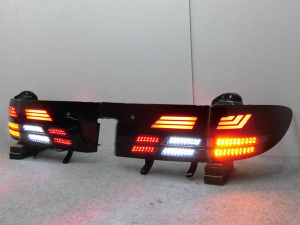 ★純正加工 ３０エスティマ 後期 レクサスデザインＬＳ６００ アクリル加工 流星対応ウインカー フルＬＥＤ テールランプＹ６２１