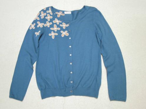 サリースコット♪可愛い花刺繍づかい前ボタンコットンカットソー＊サイズM