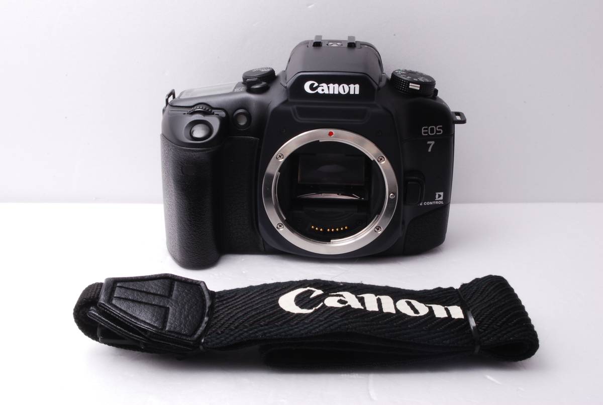 75.CANON キャノン EOS 7 ボディ
