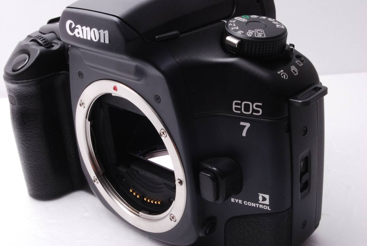 75.CANON キャノン EOS 7 ボディ