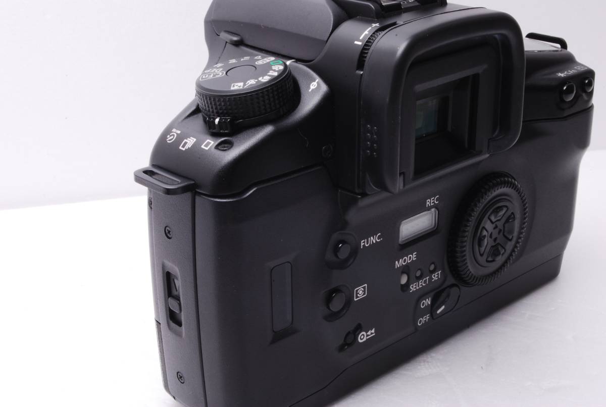 75.CANON キャノン EOS 7 ボディ