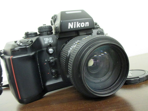 Nikon F4 本体 フィルムカメラ35-70mm 35-135mmレンズ2つ Nikon F4 +