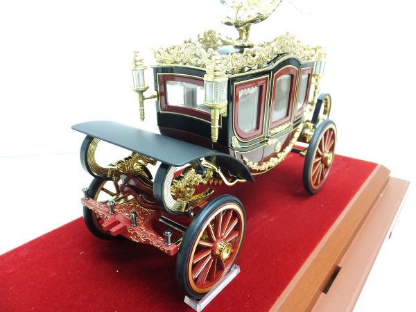 天皇陛下の御料馬車 御料儀装車一号 - 希少 模型 : メルカリ 儀装