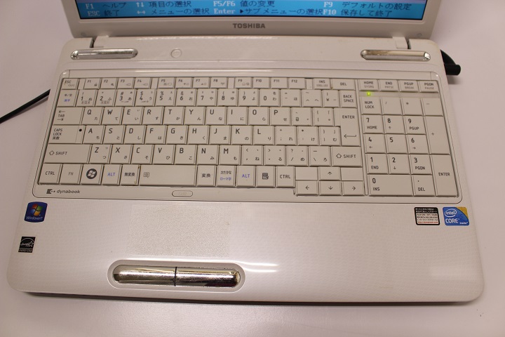 K38 TOSHIBA PT35046BSFB 現状 dynabook T350/46BW Core i5 480M/2GB 