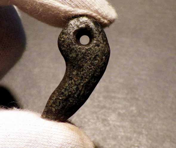 縄文時代晩期 鮮やかな翠色の丁子頭 岩手県盛岡市黒石野 勾玉伝 古墳