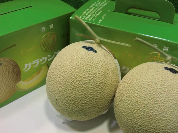 【Good】メロンの王様！静岡産クラウンメロン 特大2玉4～4.5kg 化粧箱入り