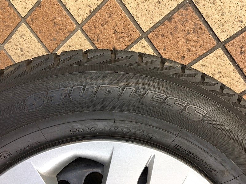 ホンダ 14インチスタッドレスタイヤ スチールホイール 185/70R14