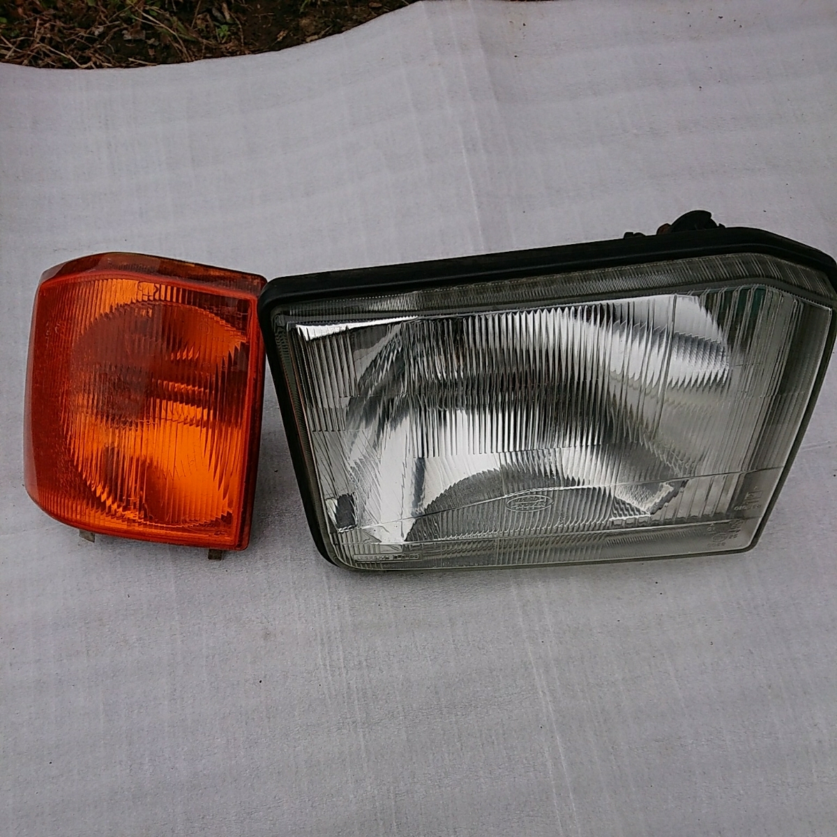 車 Range Rover ヘッドライト 本体 LM42 LM44