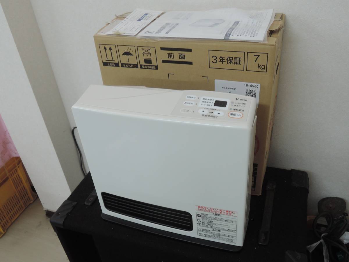HTS171121 東邦ガス株式会社 ガスファンヒーター 型式RC-24FSG(W