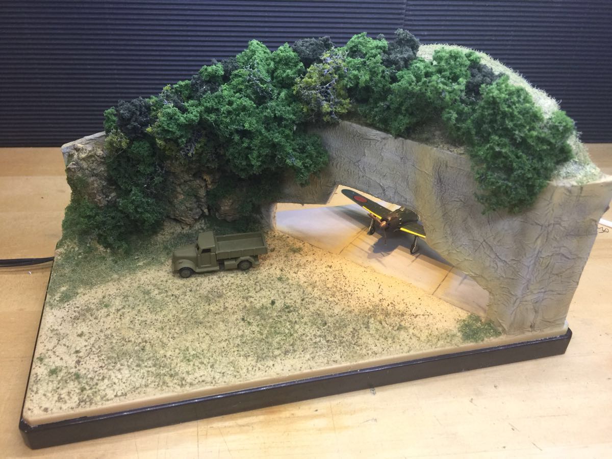 1/144 大戦機シリーズ 掩体号付きジオラマケース 技Mix F-toys SWEET