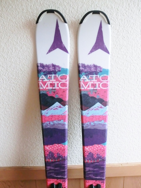 ★ATOMIC アトミック ジュニアスキー＜2016＞VANTAGE GIRL 3 + XTE 045 140cm Salmonストック付き★