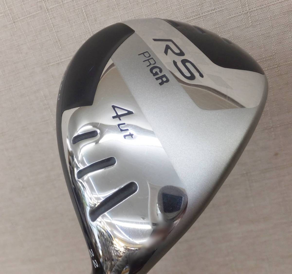 ＰＲＧＲ★ＲＳ　ＵＴ★４番　２２度　カーボンＭ４３★中古良品？！