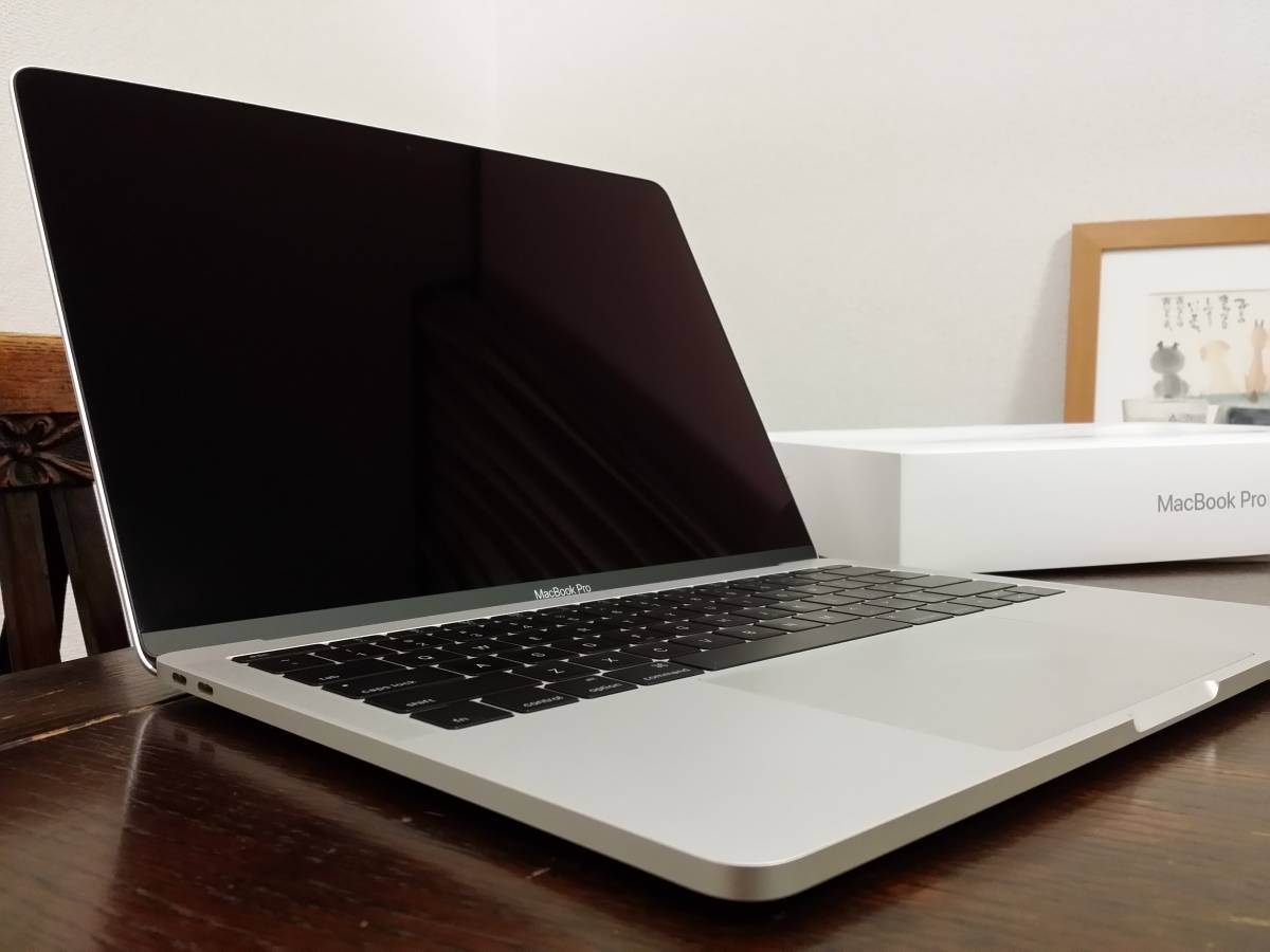 【中古】Macbook Pro 13インチ シルバー 2016 Core i5 2.0GHz 256G 『USキーボード・メモリ16GB 』