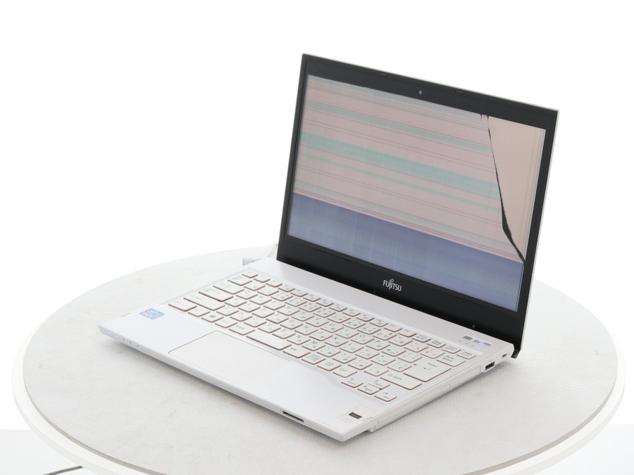 超美品FUJITSU富士通 LIFEBOOK SH54 CORE i5 ホワイト 【公式通販】