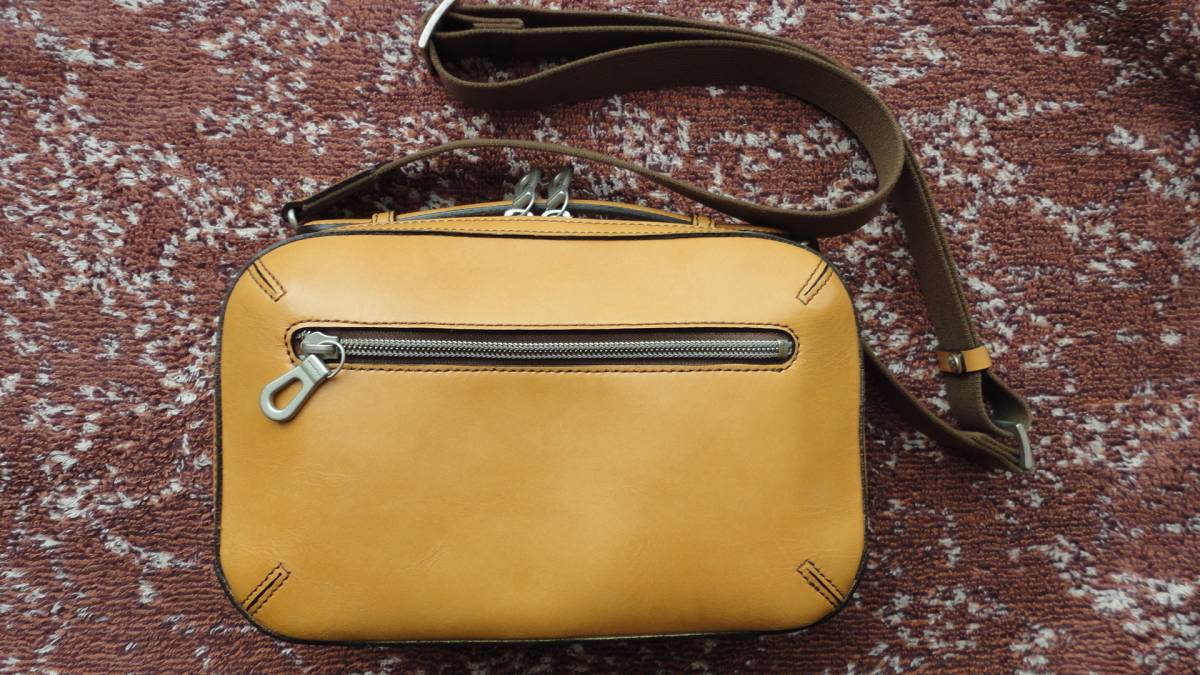 限定SALE，定番 HERGOPOCH エルゴポック ミニショルダーバッグ 06-BS ワキシングレザー(長袖シャツ)｜売買されたオークション情報、yahooの商品情報をアーカイブ公開 - オークファン 男性用