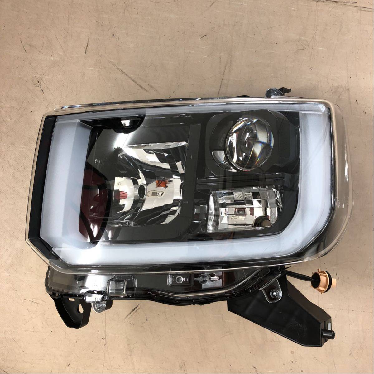 ウェイク ダイハツ LA700S 左 LED ヘッドライト 純正ヘッドライト 左 