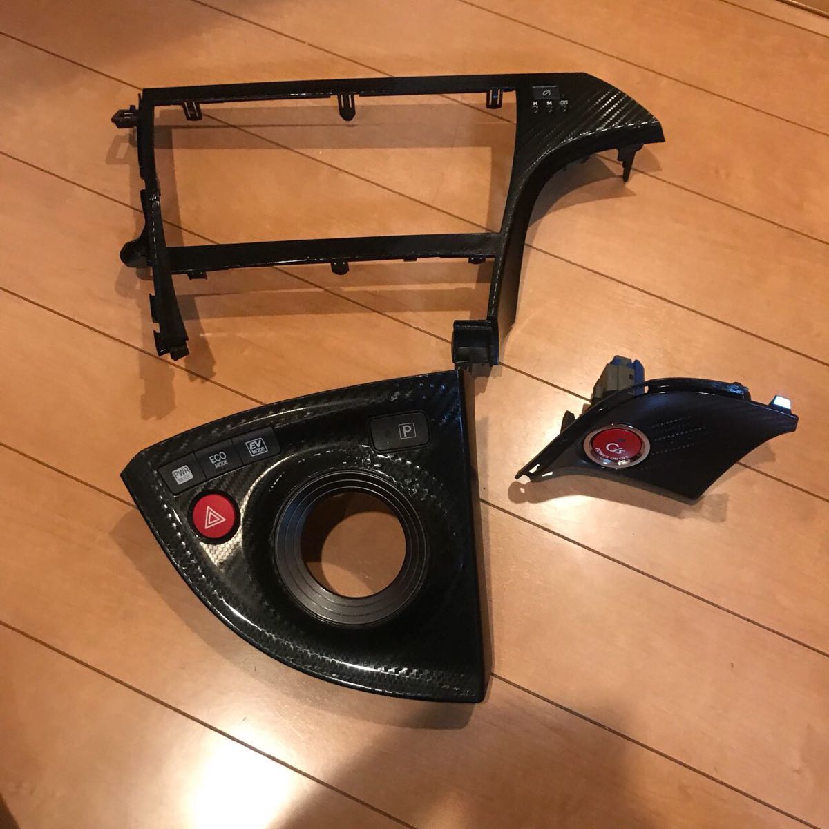 格安，セール トヨタ プリウス 30 G&rsquo;s カーボン パネル 3点(トヨタ用)｜売買されたオークション情報、yahooの商品情報をアーカイブ公開 - オークファン トヨタ用