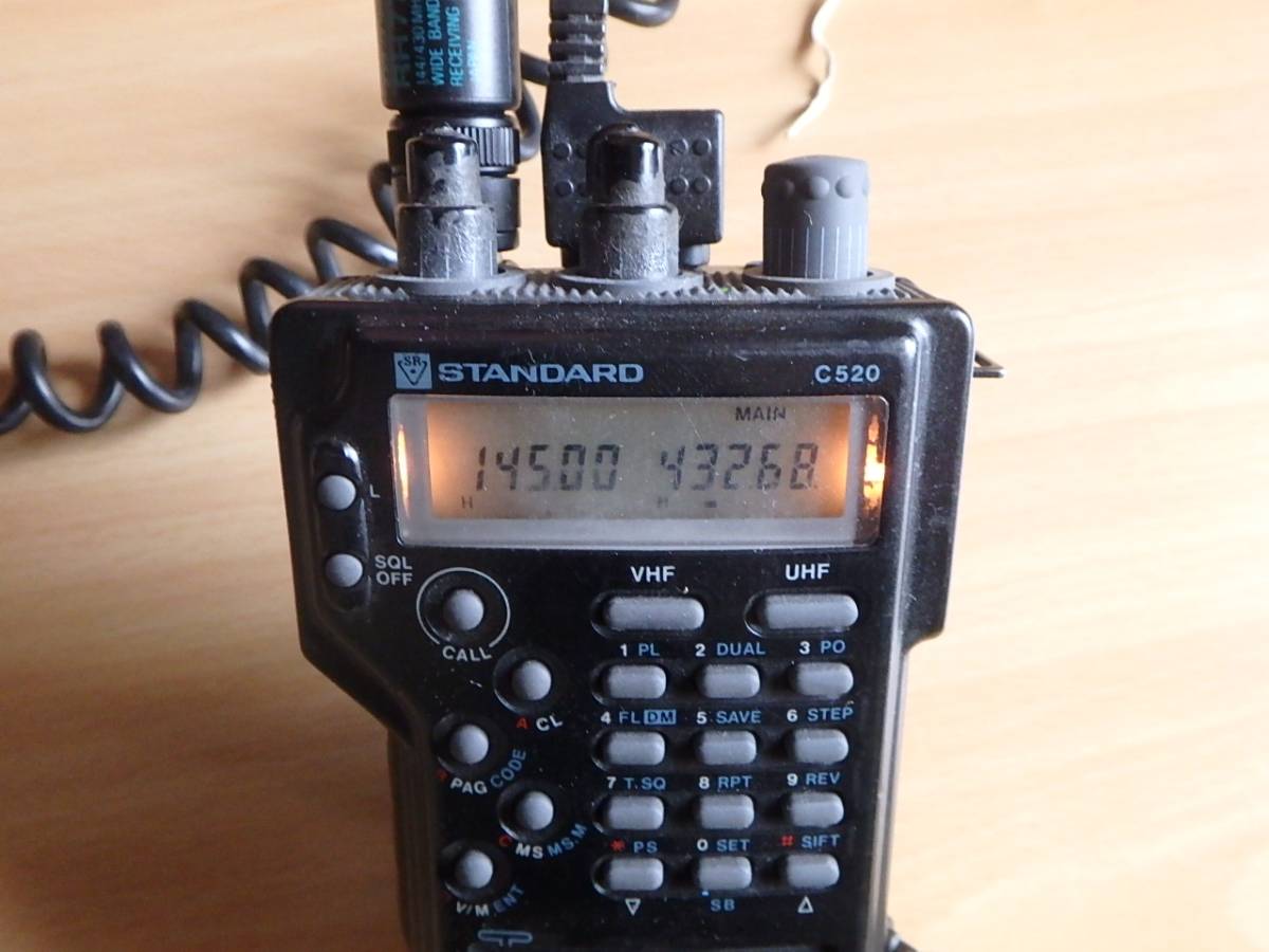 スタンダード C520 144⁄430ハンディトランシーバー STANDARD C520 44