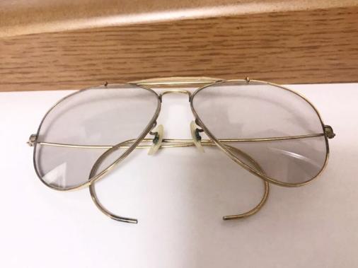 新作，SALE Ray-Ban B&L 調光レンズ アウトドアーズマン 米国製 USA レイバン ボシュロム アビエーター 両方のレンズにBL打刻なし 縄手ナワテ(サングラス)｜売買されたオークション情報、yahooの商品情報 サングラス