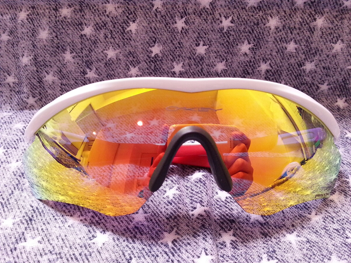 未使用級✨OAKLEY M2 Frame サングラス オークリー 保存袋付属✨ オークリー エムツーフレイム サングラス OAKLEY M2 FRAME ホワイト