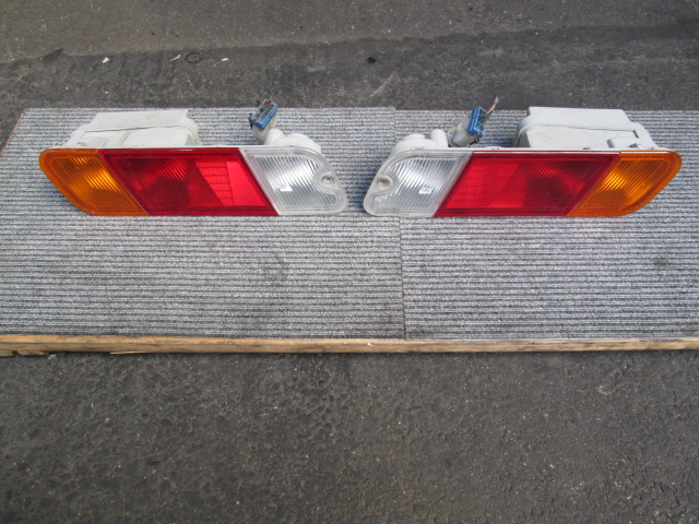 U61T ミニキャブ テールライト左右セット な*び様 ミツビシ U62T