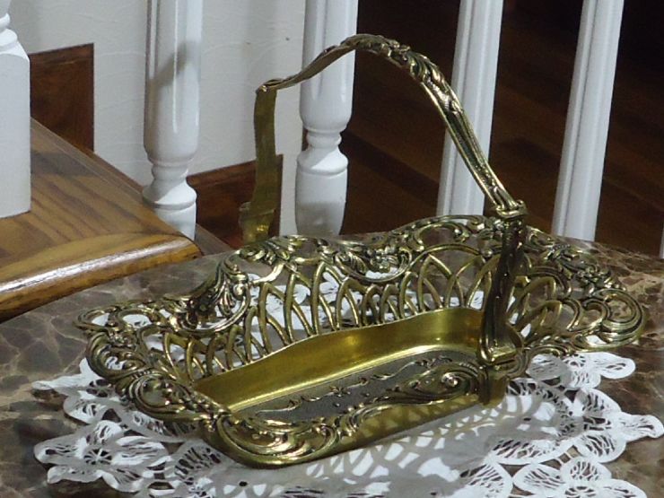 柳素材のバスケットLサイズ（ミルキーホワイトのリボン イタリア製