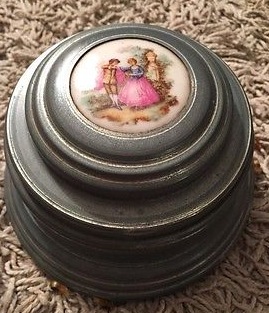 boxes Thorens ELLDOO ベージュメタルミュージカルジュエリーボックス