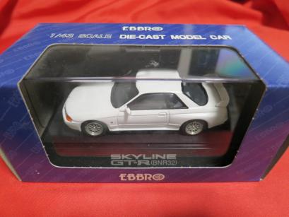 エブロ　未開封　1/43 SKYLINE GT-R (BNR 32) V SPEC Ⅱ（管理番号f0209006k)